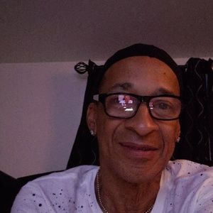 Meet your Posher, Vic